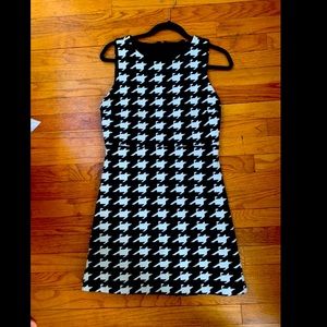 Resell: Alice & Olivia sweater dress